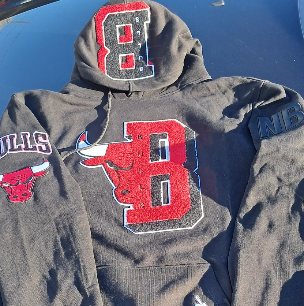 Bulls hoodie